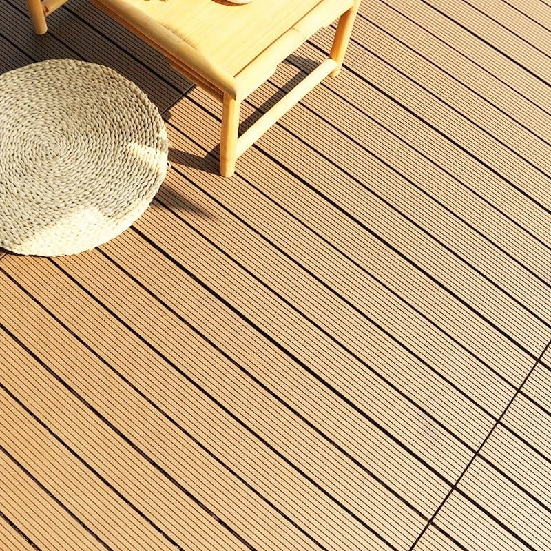 Tercel 300*600*20mm Eco-friendly WPC Patio Tiles Garden Decking Tiles Interlocking Deck Tiles on Grass